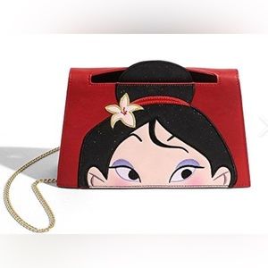 Danielle Nicole Mulan clutch cross body bag with 24’ inch gold chain for straps.